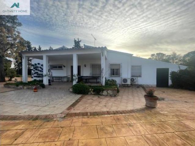 Chalet en venta en Navas del Selpillar, Lucena