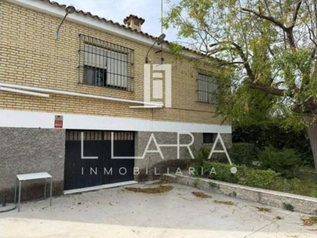 Chalet en venta en Lucena, Andalucía