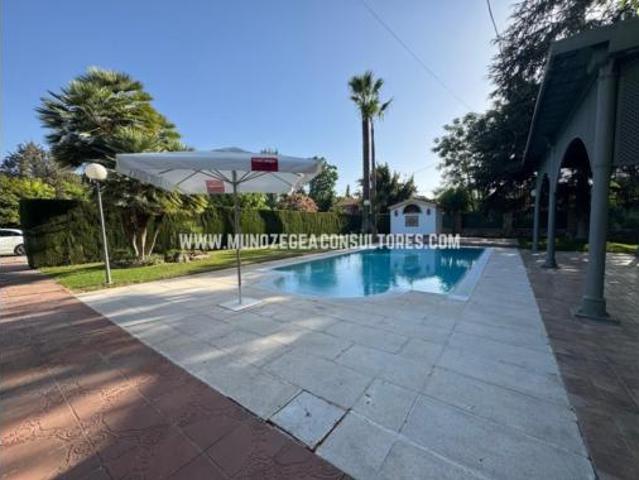Chalet en venta en Cristo Marroquí, Lucena