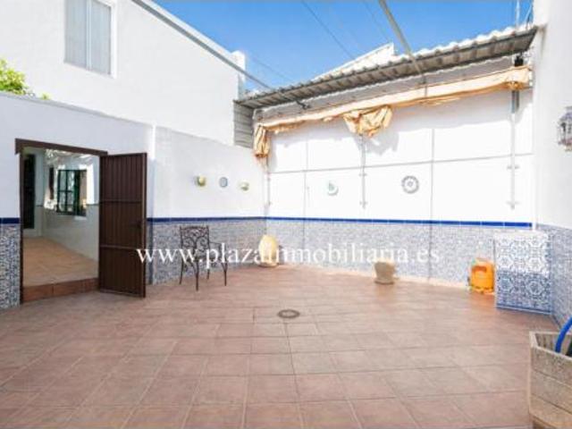 Chalet en venta en Lucena, Andalucía