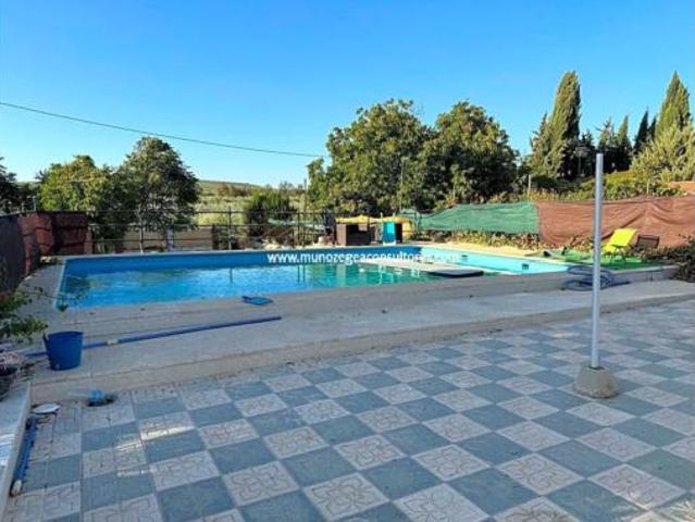 Chalet en venta en Lucena, Andalucía