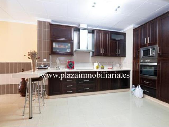 Chalet en venta en Lucena, Andalucía
