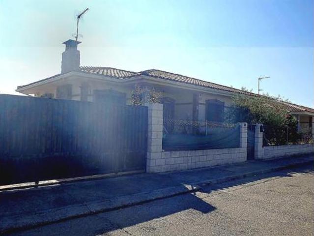Chalet en venta en Kiem, Lucillos