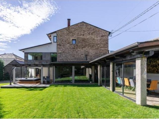 Chalet en venta en Orbazai, Lugo