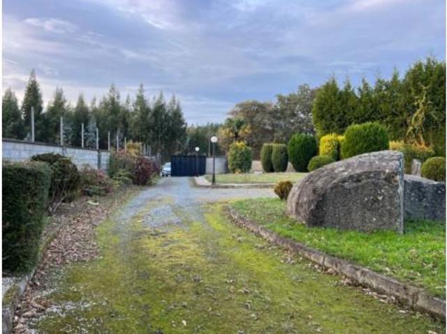 Chalet en venta en Orbazai, Lugo