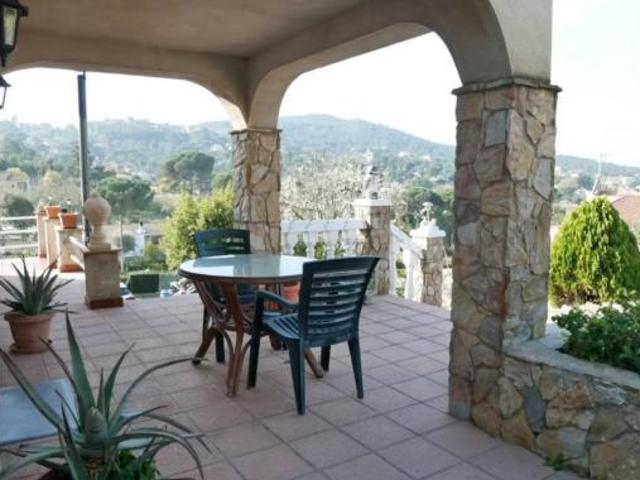 Chalet en venta en Montbarbat, la Selva