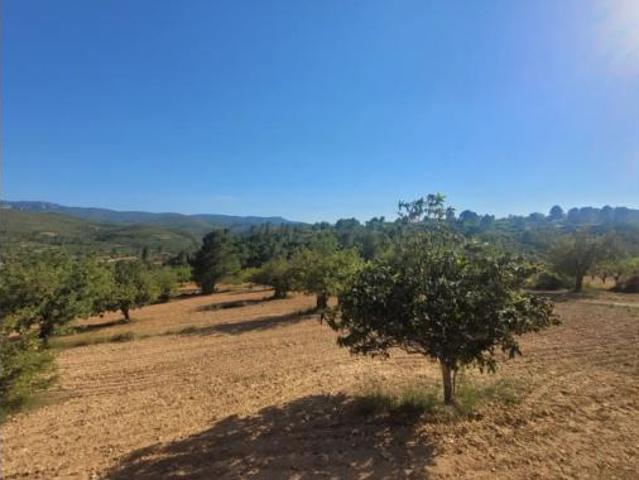 Chalet en venta en Macastre, València / Valencia