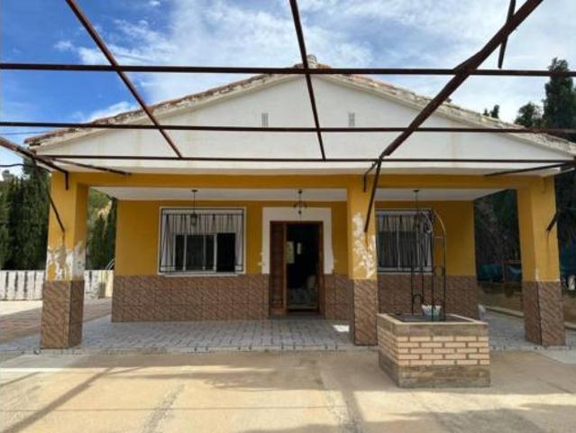 Chalet en venta en La Hoya de Buñol, Valencia