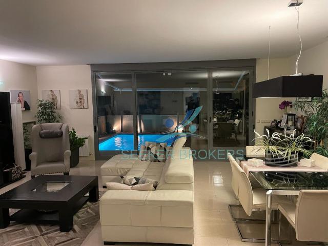 Villa en venta en Paracuellos De Jarama