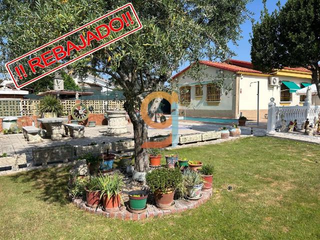 Villa en venta en Serranillos Del Valle