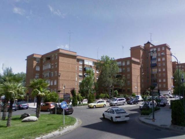 Villa en venta en Sevilla La Nueva, Casco Antiguo