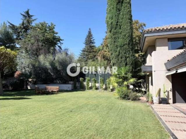 Chalet en venta en Ciudad Lineal, Madrid