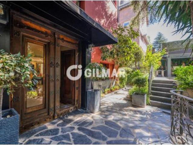 Chalet en venta en Ciudad Lineal, Madrid
