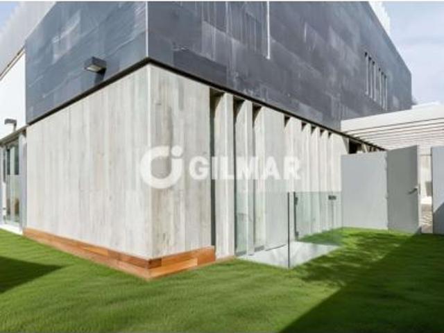 Chalet en venta en Ciudad Lineal, Madrid