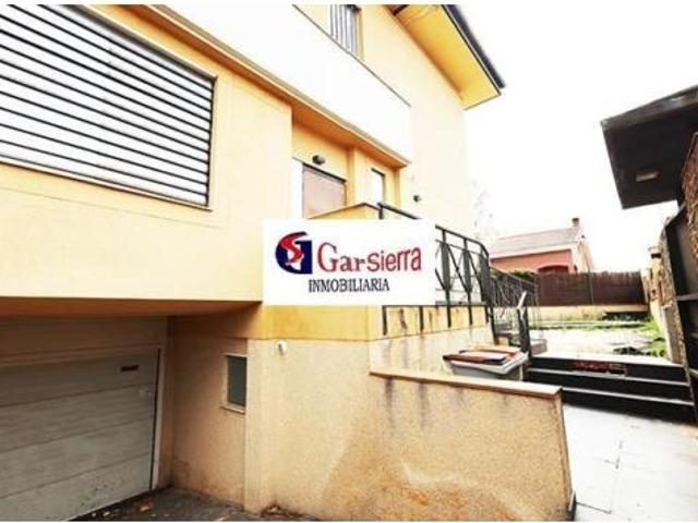 Chalet en venta en Barajas, Madrid