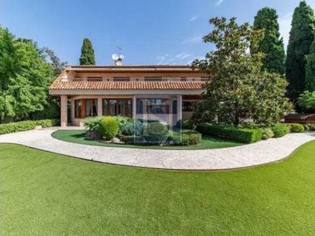 Chalet en venta en Hortaleza, Madrid