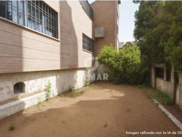 Chalet en venta en Ciudad Lineal, Madrid