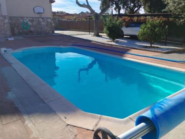 Chalet en venta en Maello, Ávila