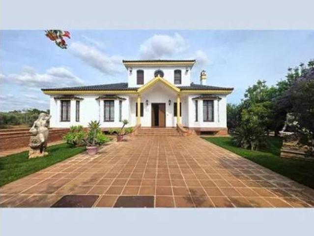 Chalet en venta en Mairena Del Alcor, Andalucía