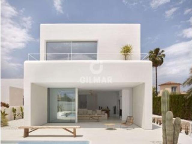 Villa en venta en Málaga, Suárez