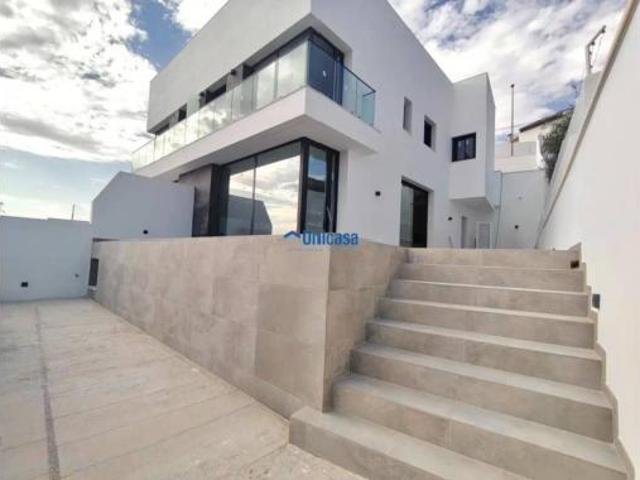 Chalet en venta en Puerto de la Torre, Málaga-Costa del Sol