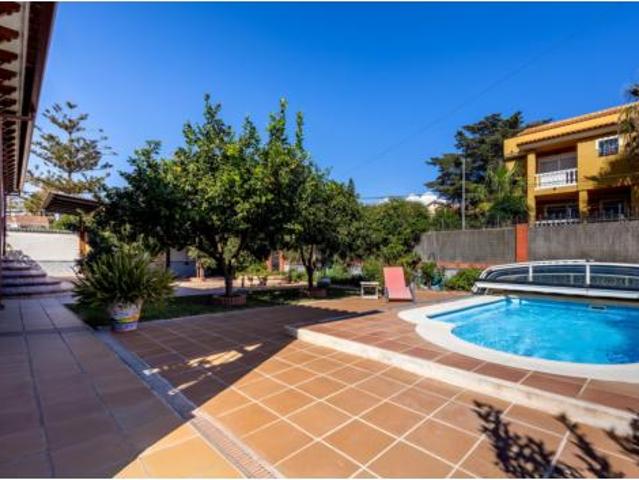 Chalet en venta en Puerto de la Torre, Málaga-Costa del Sol