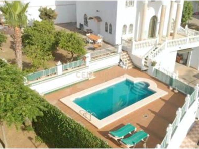 Chalet en venta en Puerto de la Torre, Málaga-Costa del Sol