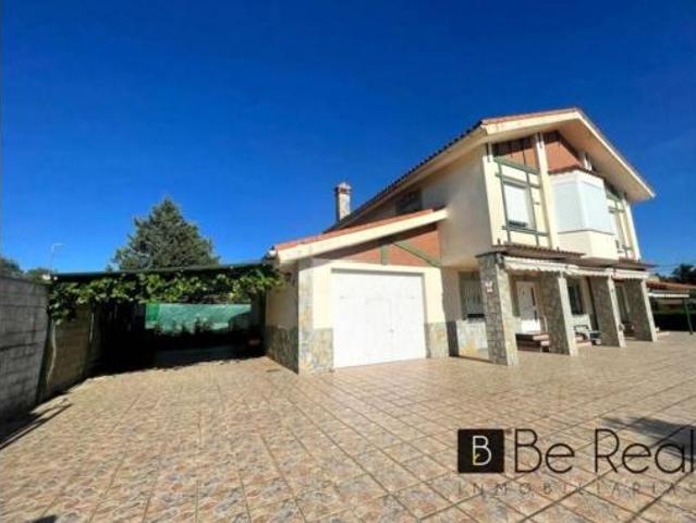 Chalet en venta en Urbanización Las Arenas, Malpartida De Cáceres