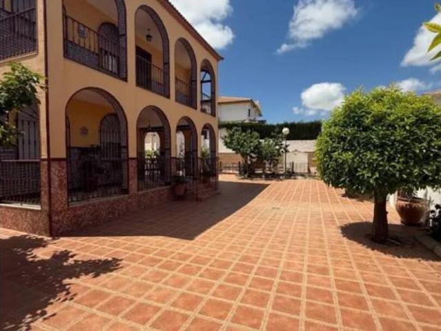 Chalet en venta en Mancha Real, Andalucía