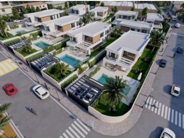 Chalet en venta en Castillo de la Duquesa, Costa del Sol Occidental