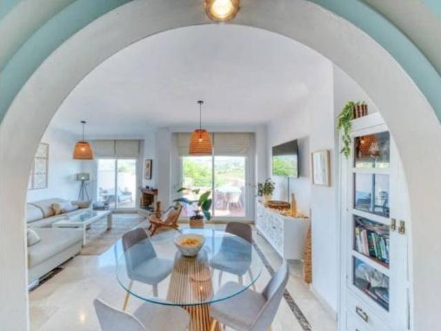 Chalet en venta en Castillo de la Duquesa, Costa del Sol Occidental