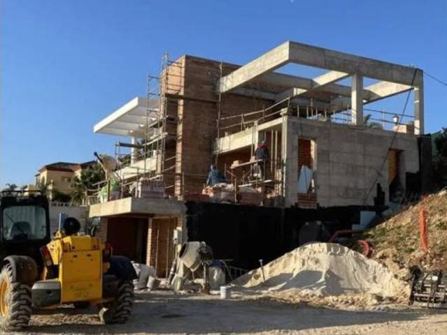 Chalet en venta en Castillo de la Duquesa, Costa del Sol Occidental