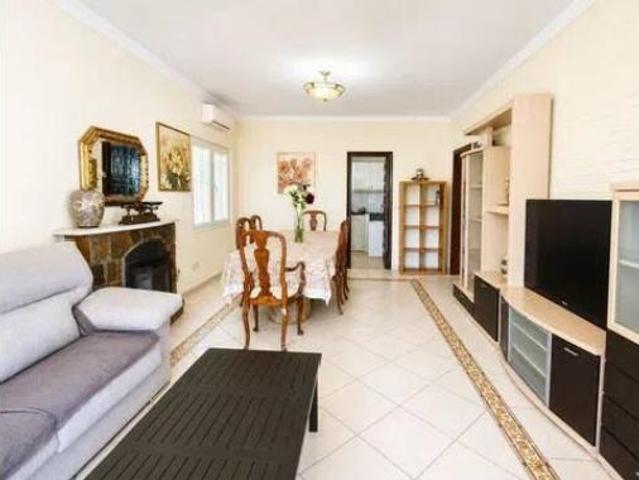 Chalet en venta en Castillo de la Duquesa, Costa del Sol Occidental