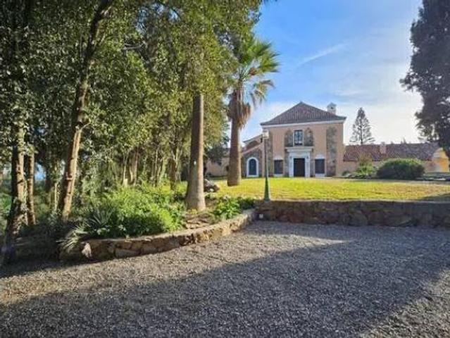 Chalet en venta en Castillo de la Duquesa, Costa del Sol Occidental