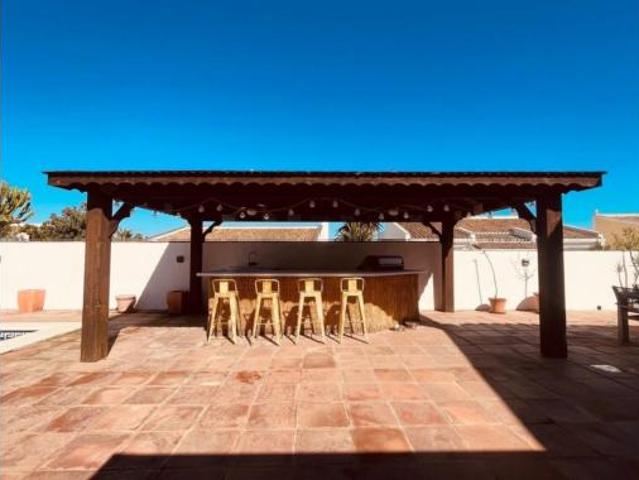 Chalet en venta en Castillo de la Duquesa, Costa del Sol Occidental
