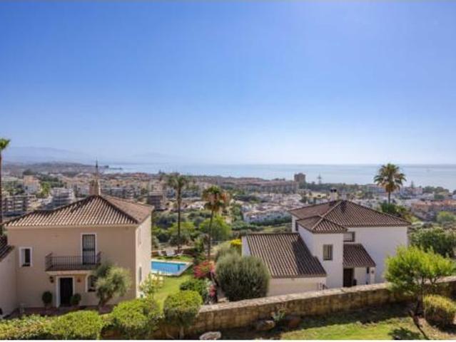 Chalet en venta en Castillo de la Duquesa, Costa del Sol Occidental