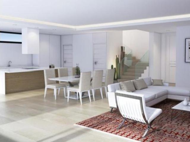 Chalet en venta en Castillo de la Duquesa, Costa del Sol Occidental