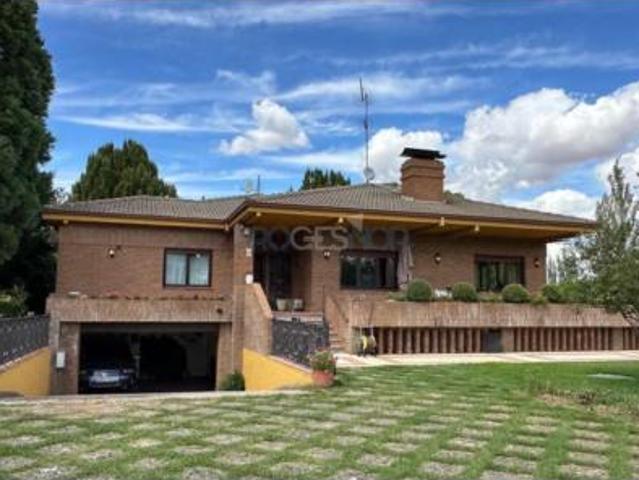 Chalet en venta en Mansilla De Las Mulas, Castilla y León