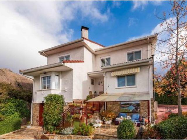 Chalet en venta en Manzanares El Real, Madrid