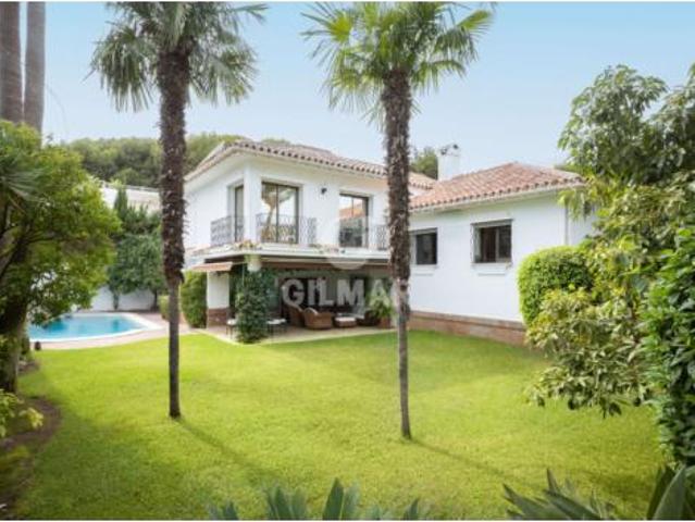 Villa en venta en Marbella, Barrio Alto