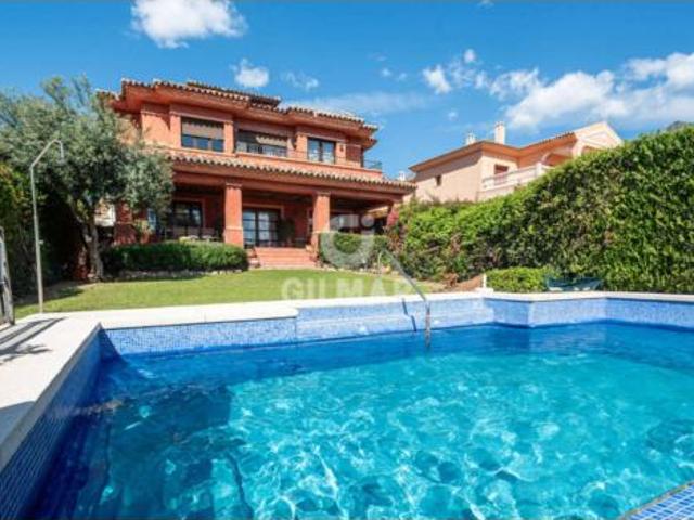 Villa en venta en Marbella, Miraflores