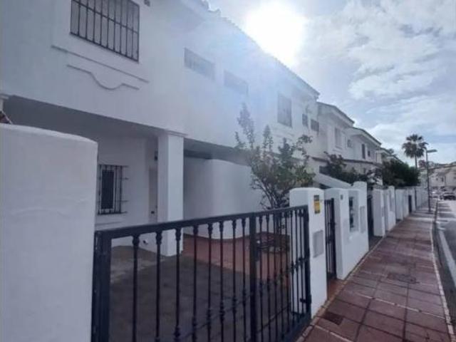 Chalet en venta en Nueva Andalucía, Costa del Sol Occidental