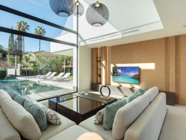 Chalet en venta en Rio Real, Costa del Sol Occidental