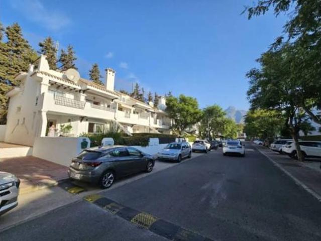 Chalet en venta en Nueva Andalucía, Costa del Sol Occidental