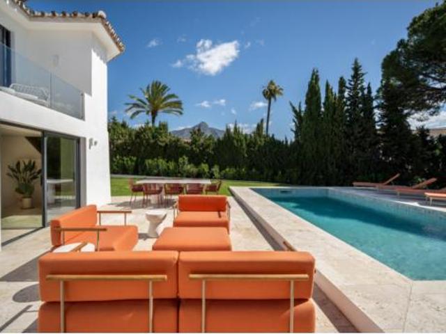 Chalet en venta en Rio Real, Costa del Sol Occidental