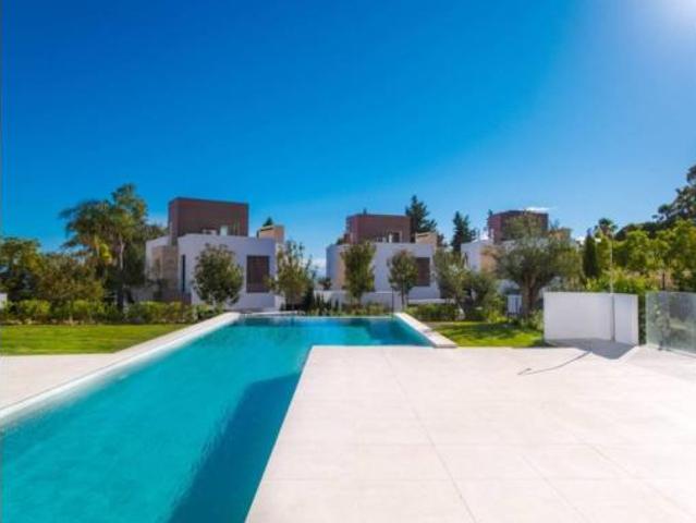 Chalet en venta en La Carolina, Costa del Sol Occidental