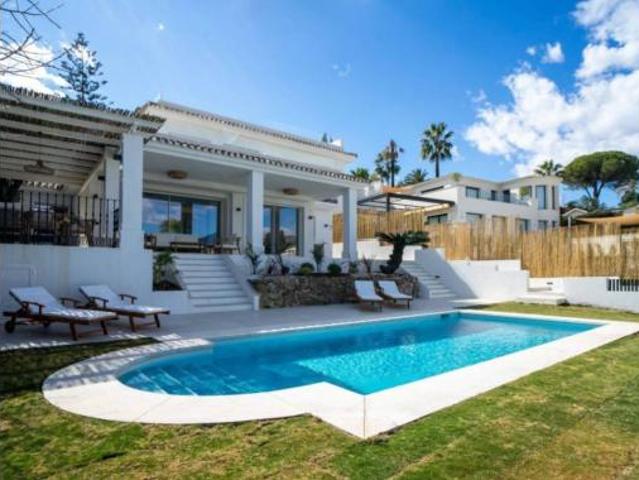 Chalet en venta en Nueva Andalucía, Costa del Sol Occidental