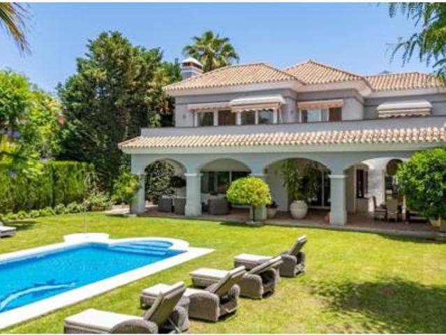 Chalet en venta en Divina Pastora, Costa del Sol Occidental