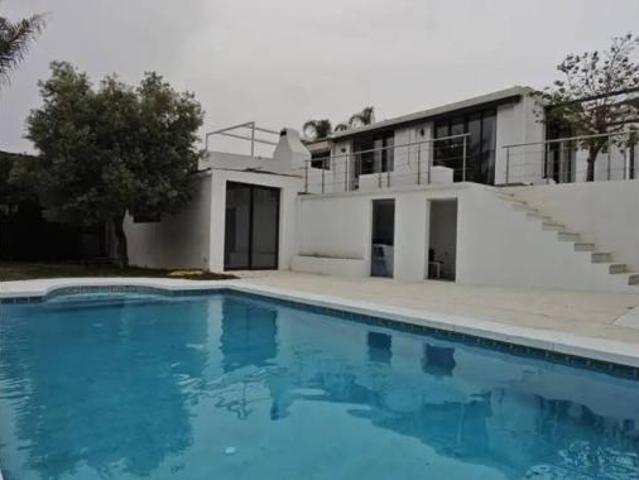 Chalet en venta en Rio Real, Costa del Sol Occidental