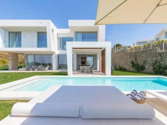 Chalet en venta en Rio Real, Costa del Sol Occidental